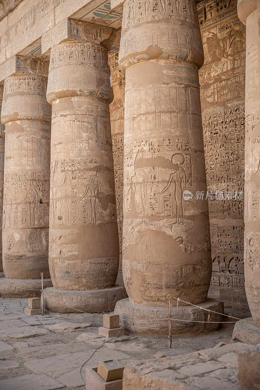 Medinet Habu神庙的柱子